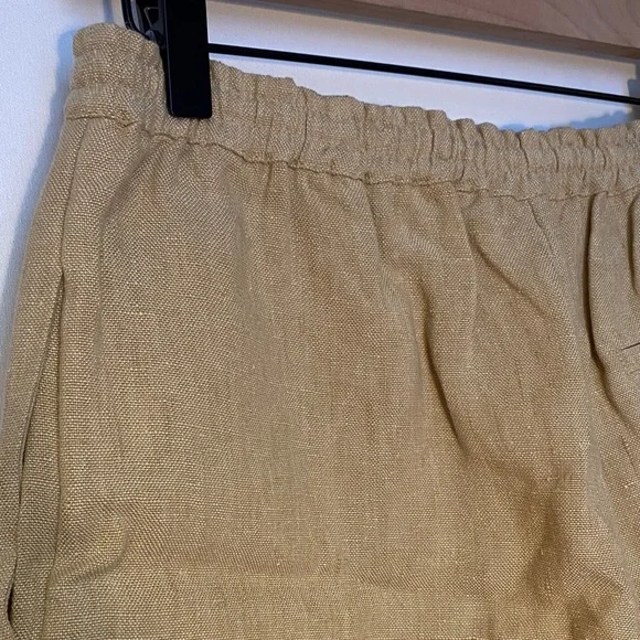 Women’s 100% Linen Shorts in Warm Tan - Picture 4 of 4